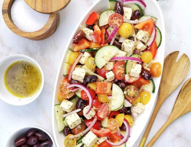 Salade grecque végane